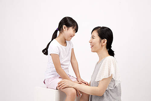 Mother and daughter pho133_119