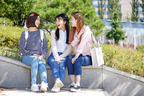 Female university student 170