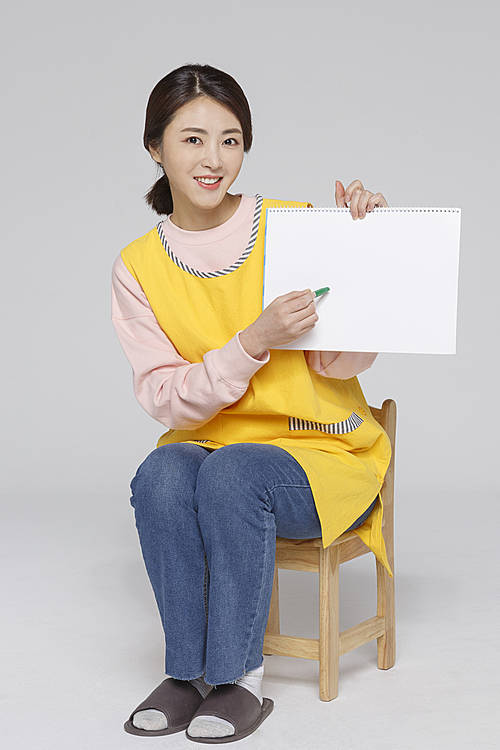 kindergarten teacher 040