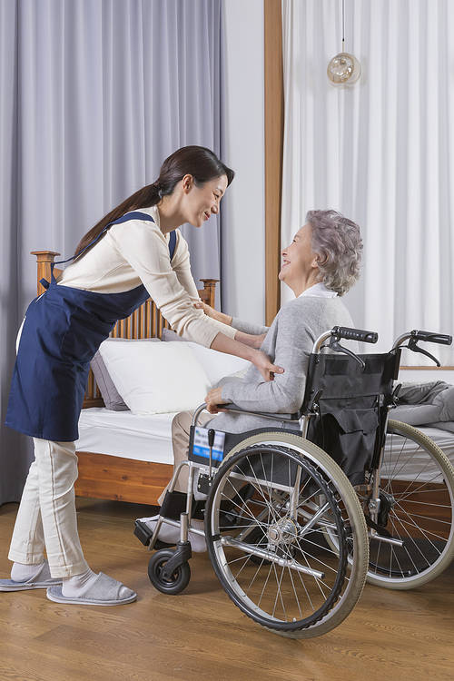 Nursing care worker 036