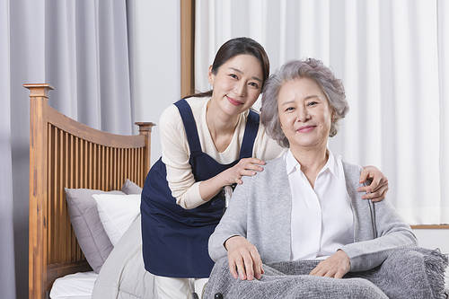 Nursing care worker 043