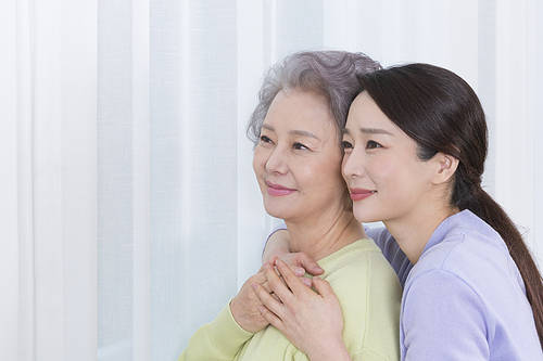 Mother and daughter old 001