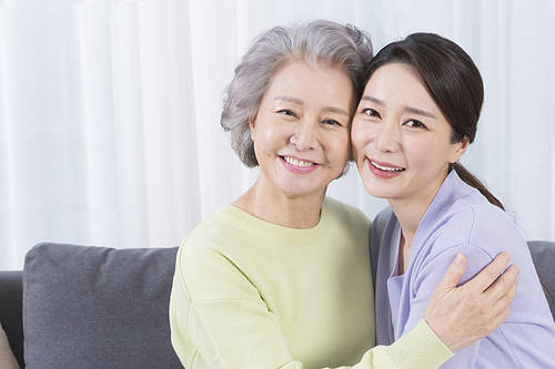 mother and daughter old 009