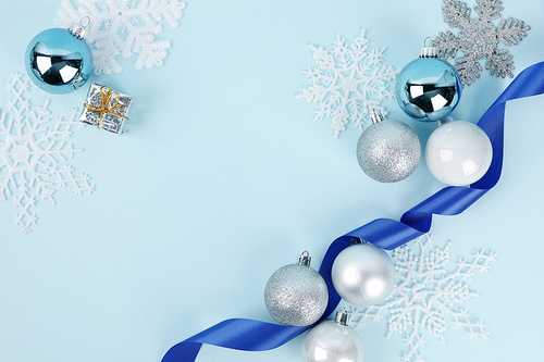 Christmas object_blue background ornament and ribbon snow crystal object photo